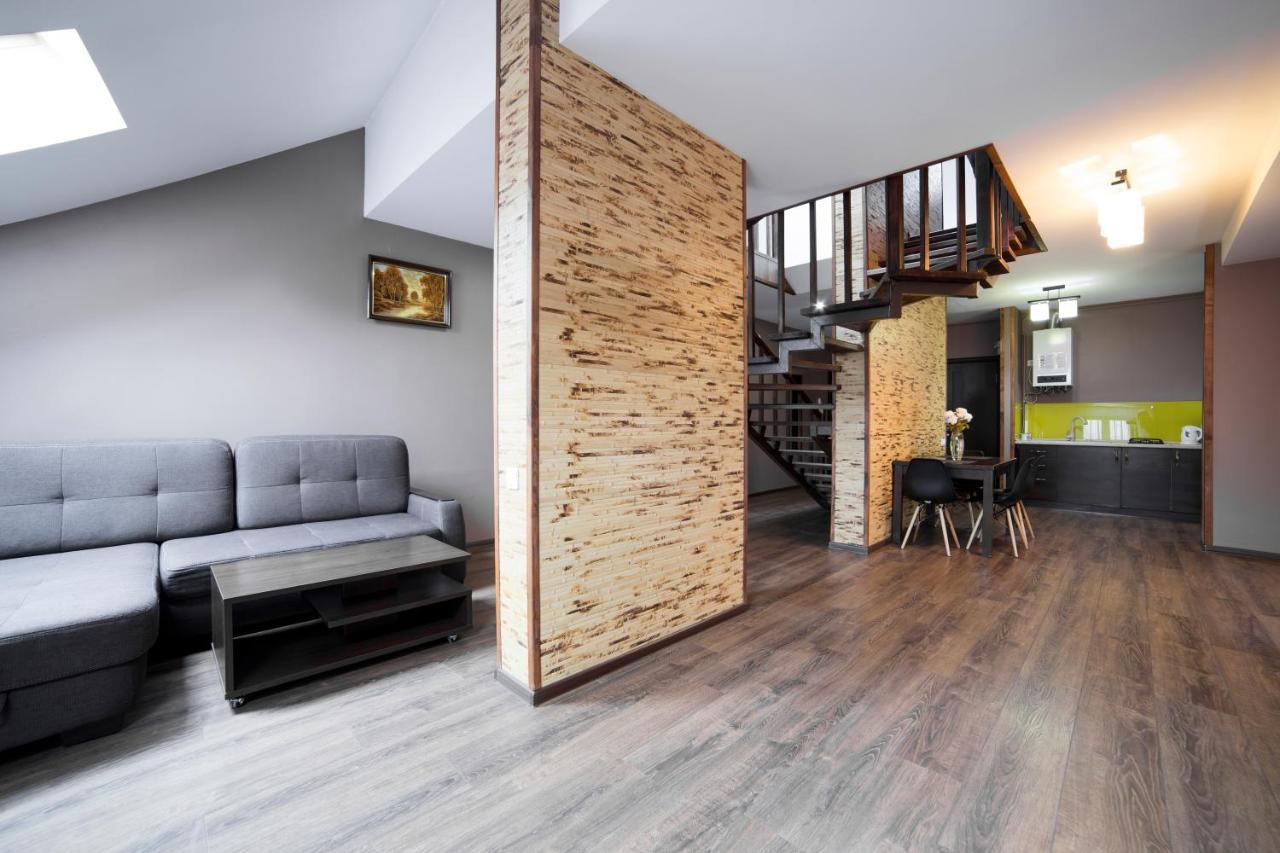 Apartments On Mitny Square 리비프 외부 사진